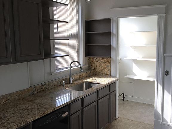 4th image of 267 W McMillan St #2