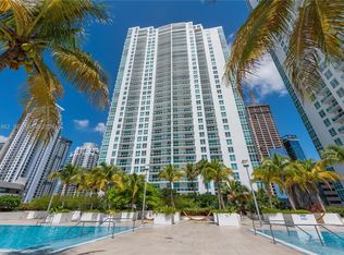 951 Brickell Ave APT 705, Miami, FL 33131