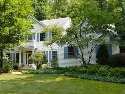 500 Manor Brook Dr, Chagrin Falls, OH, 44022