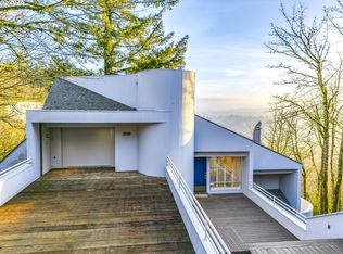 3220 SW Fairmount Blvd, Portland, OR 97239