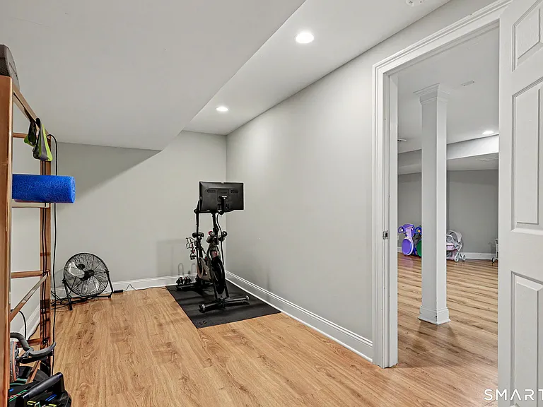 4 Sickle Bar Ln — Photo 33