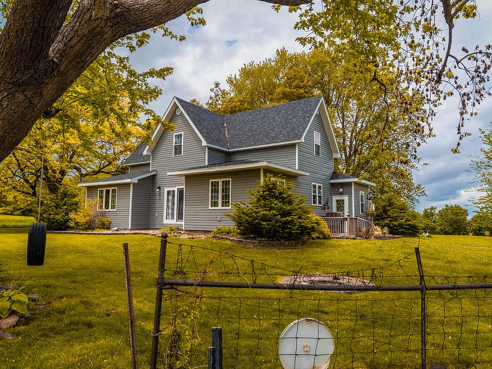 1st image of 3898 Fenton Ave