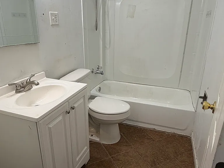 763 Avenue B — Photo 2