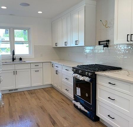 3rd image of 631 McCarthy Dr