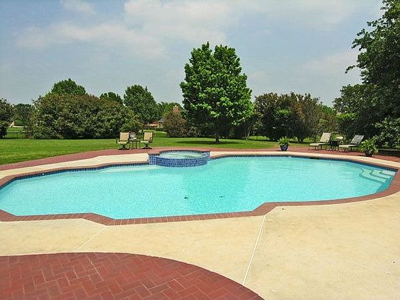 2nd image of 4808 Harbor Dr
