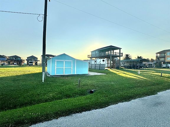 3rd image of 851 S Sage Rd