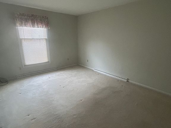 3rd image of 1607 S Main St APT C