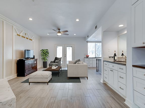 2nd image of 15033 Kimberley Ct #12