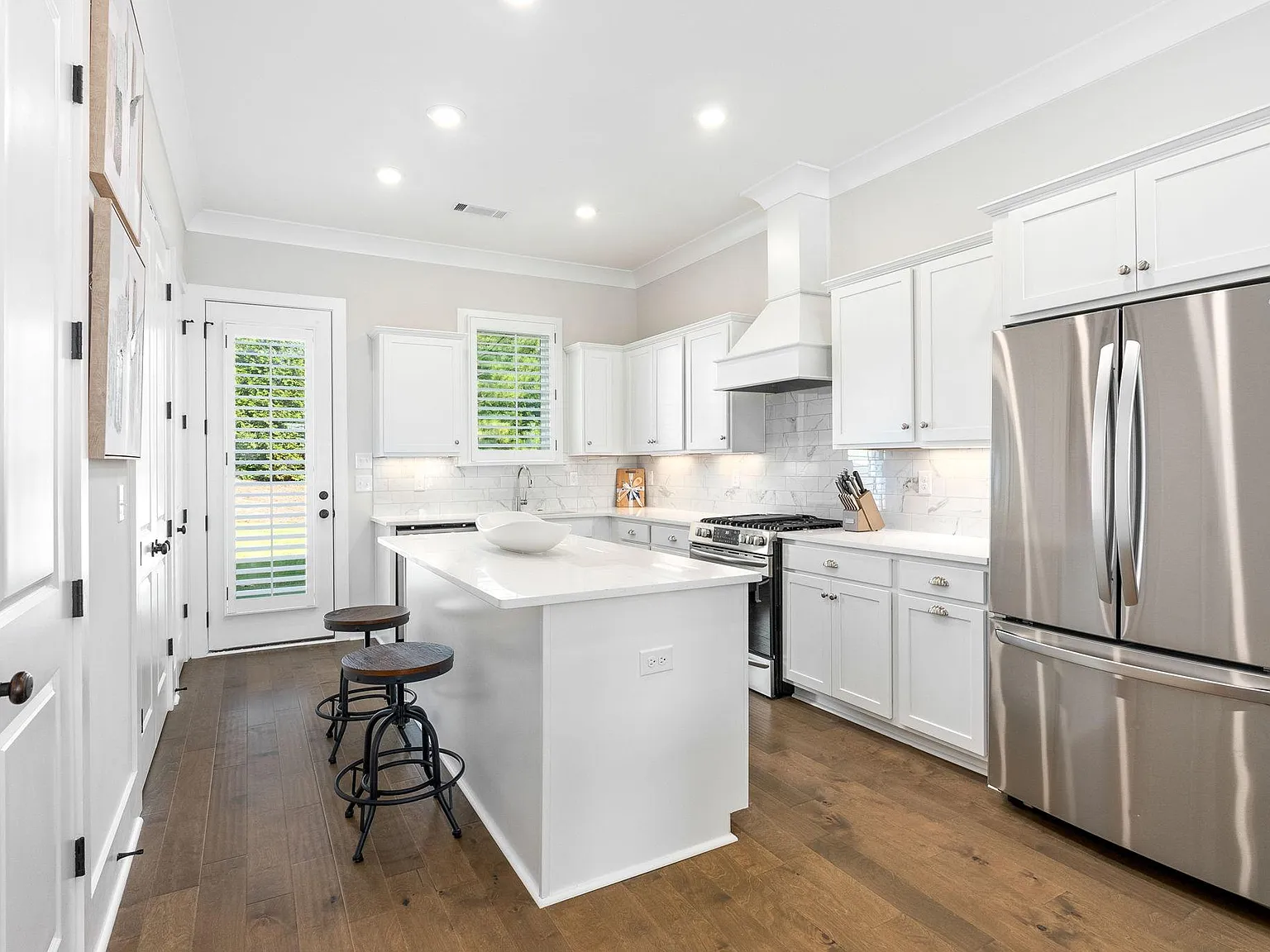 2 bed, 2.5 bath, 1376 sqft, $2,950 — Photo 4