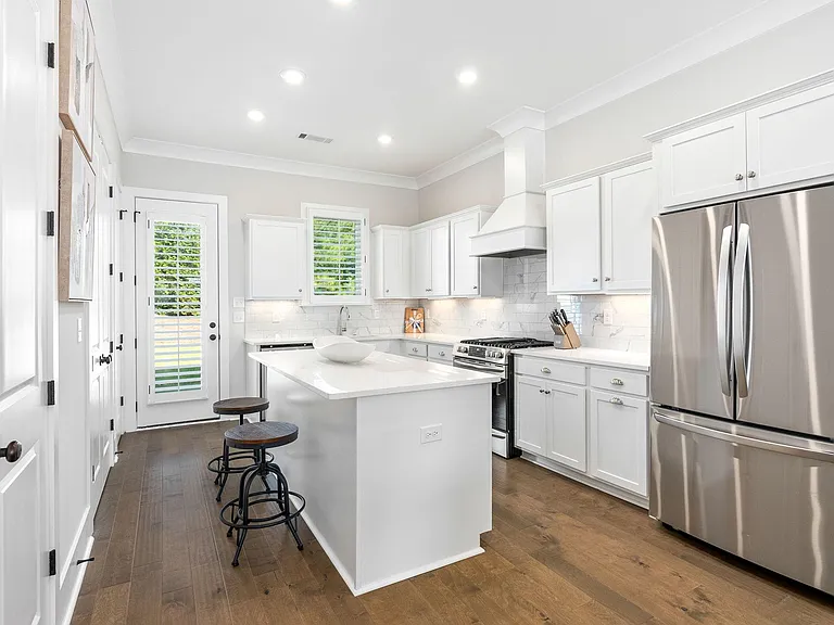 2106 Moores Mill Rd #401 — Photo 4