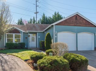 806 NE Pacific Dr, Fairview, OR 97024