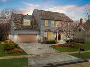 4856 Kings Way W, Gurnee, IL 60031