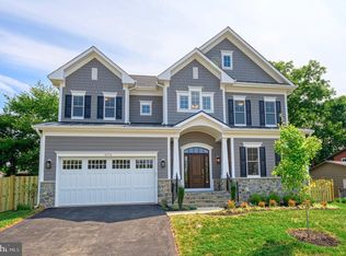 505 Hillcrest Dr SW, Vienna, VA 22180