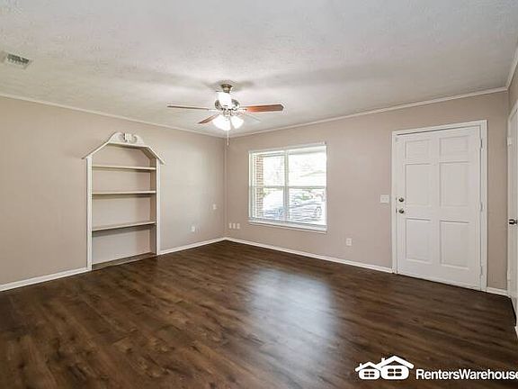 3rd image of 4427 Jade Dr E