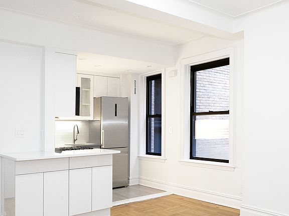3rd image of 467 Central Park W APT 5G