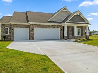 3521 S Meadows Ln, New Palestine, IN 46163