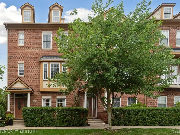 1615 Town Commons Dr #123, Howell, MI 48855