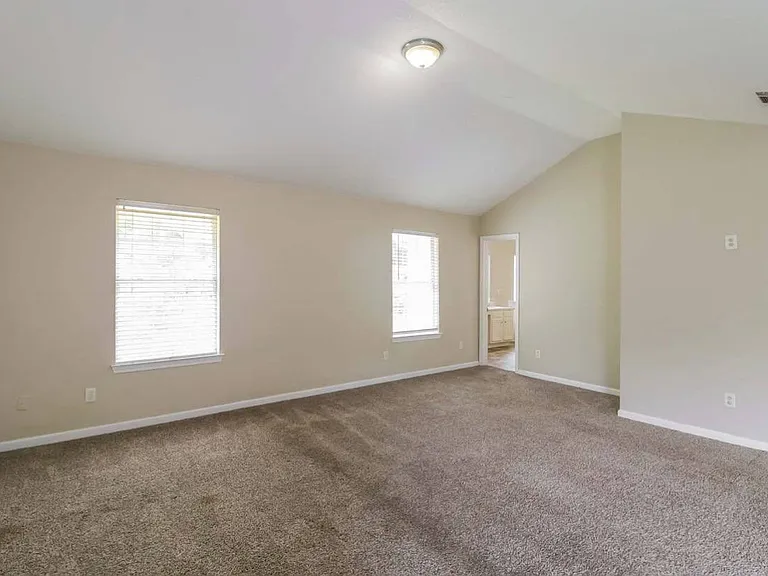 6849 Fireside Ln — Photo 10