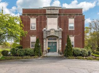 15 Green St APT 4, Ipswich, MA 01938