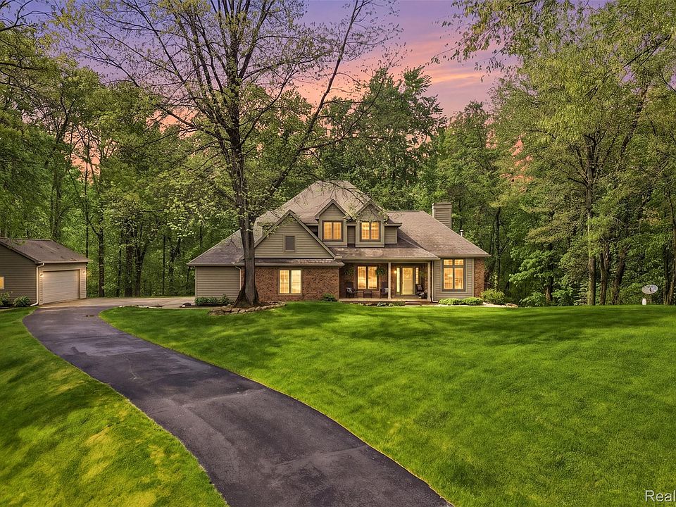 1st image of 8235 Ironwood Dr