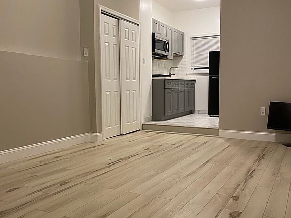 3rd image of 3222 Powelton Ave #2R