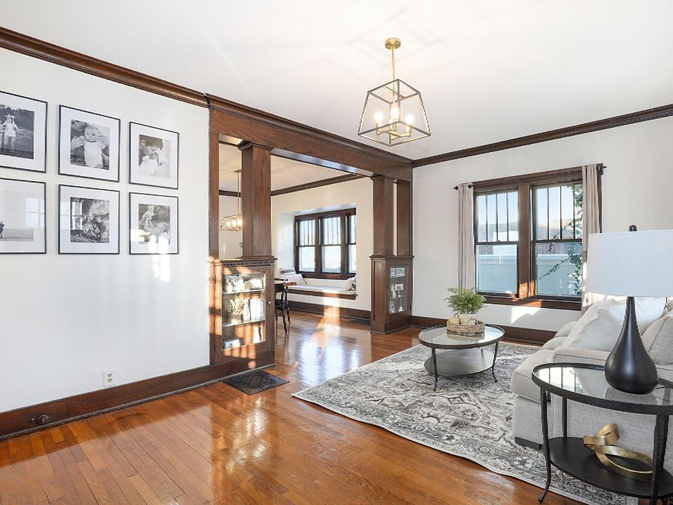 127 Trowbridge St NE, Grand Rapids, MI 49503 Zillow