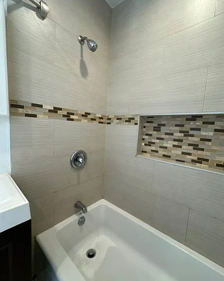 531 W 81st St — Photo 5