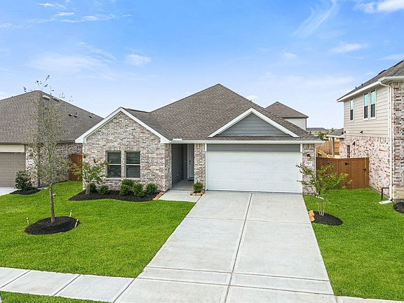 3rd image of 2613 Lake Bryan Dr