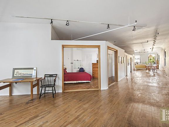 2nd image of 200 Mercer St APT 3B