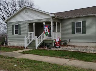 116 W 2nd St, Tilton, IL 61833