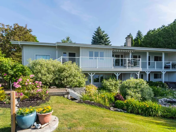 9 Dorthy Dr, Quinte West, ON K8V 5P5