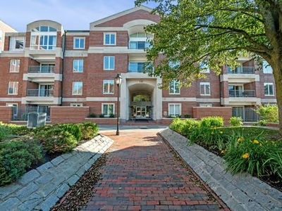130 Mount Auburn St APT 204, Cambridge, MA, 02138