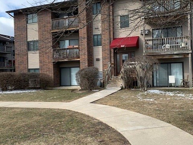 1st image of 860 N Lakeside Dr #C