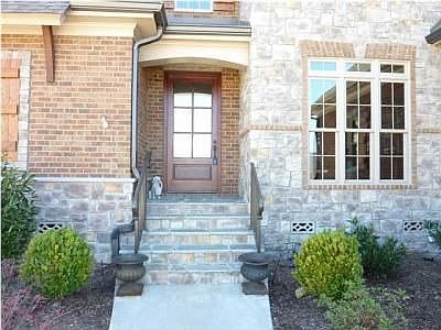 2nd image of 642 Hill Pointe Ln