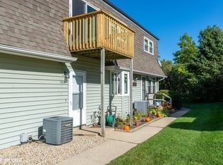 1518 E Stonehenge Dr #1518, Sycamore, IL 60178