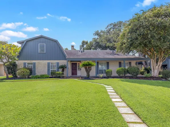 333 Jeanine St, Lake Charles, LA 70605