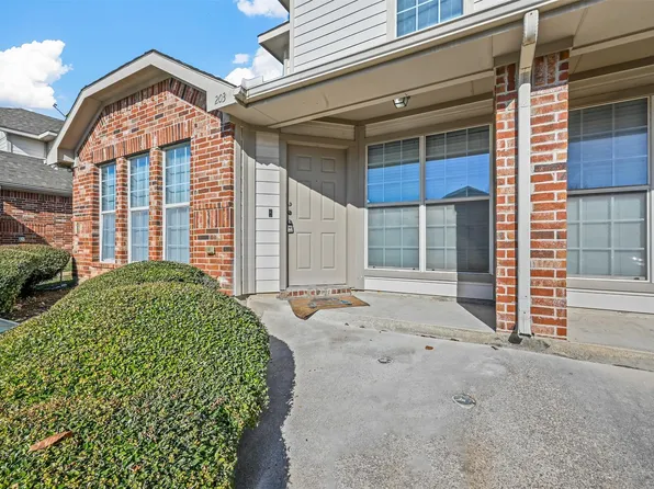 611 Oriole Blvd APT 203, Duncanville, TX 75116
