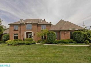 8673 Albury Ct, Powell, OH