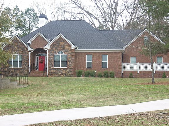 2nd image of 110 Horseshoe Springs Ct NE