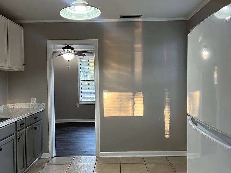 122 Forest Ave — Photo 6