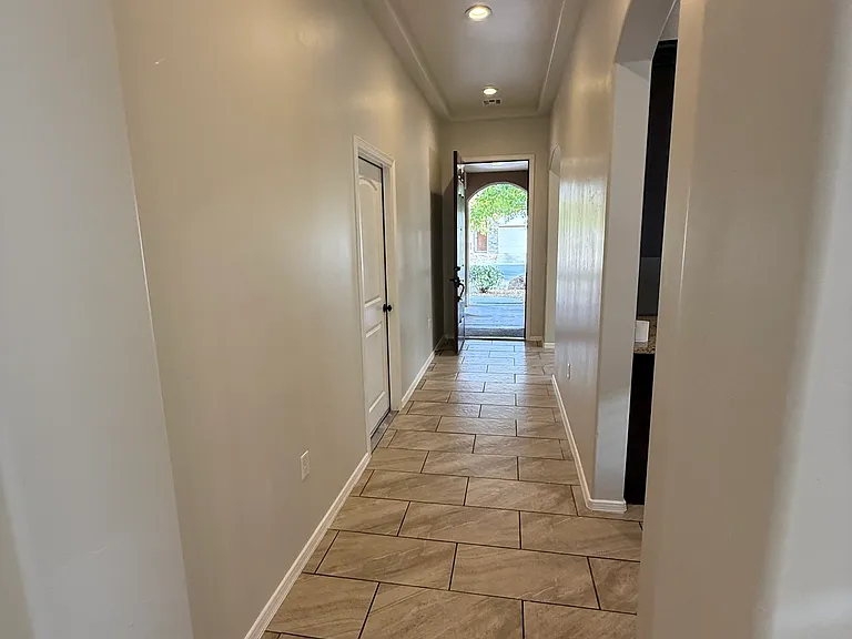 3660 Sienna Ave — Photo 3