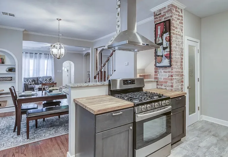 1506 S Florence Pl — Photo 11