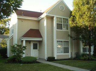 113 Creekside Cir, Spring Valley, NY 10977