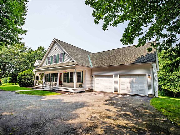 4th image of 93 Brady Avenue