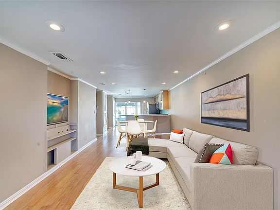 2nd image of 10717 Sandpiper Ln