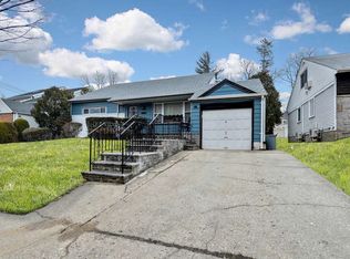 21809 Hartland Ave, Hollis Hills, NY