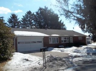 28 Mountain View Dr, Reedsville, PA 17084