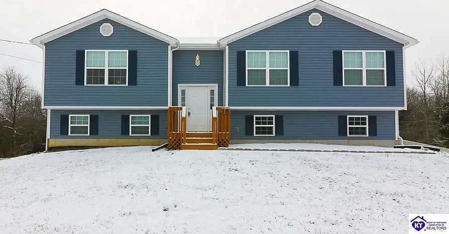 18 Evergreen Ct