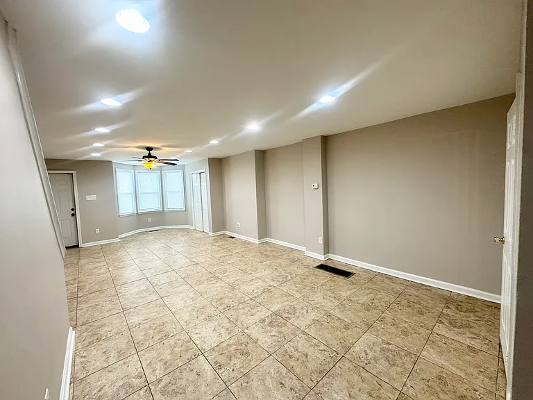 3510 Wallace St — Photo 5