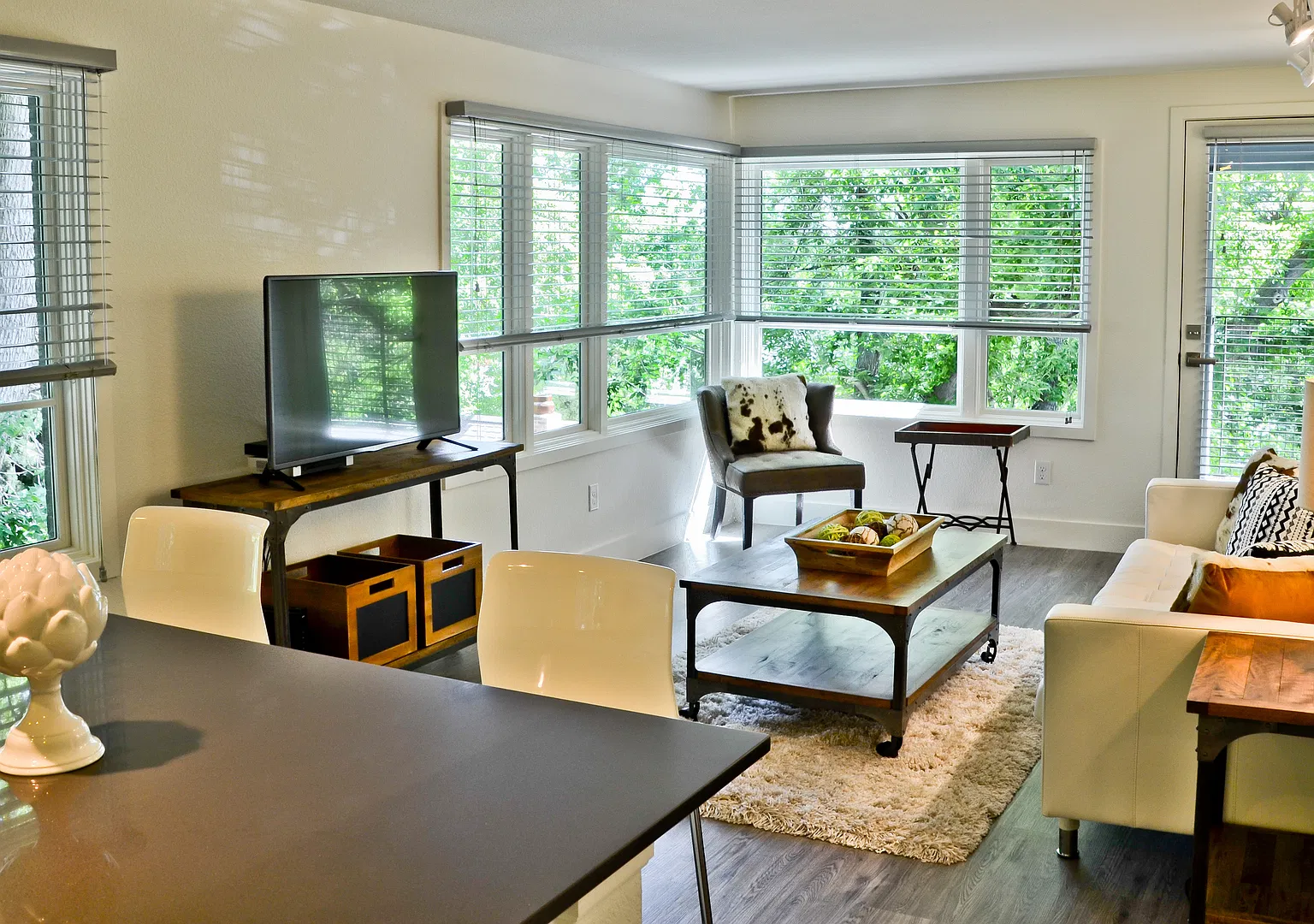 CH-Maxwell Lofts — Photo 2